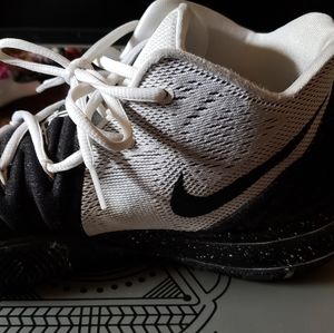 Kyrie Nike